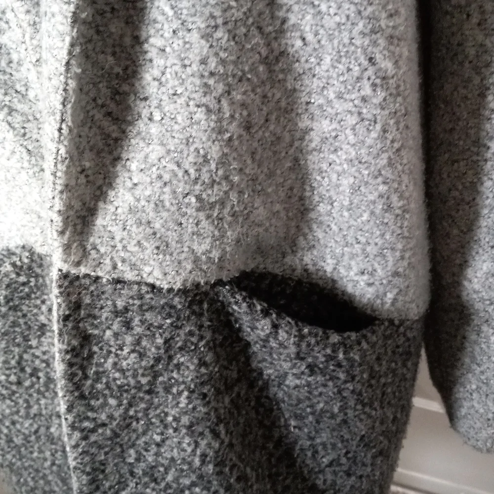 Liz Claiborne Sz Large, Long Cardigan Sweater/Coat W/ Pockets
